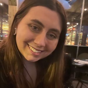 Meet your Posher, Sabrina